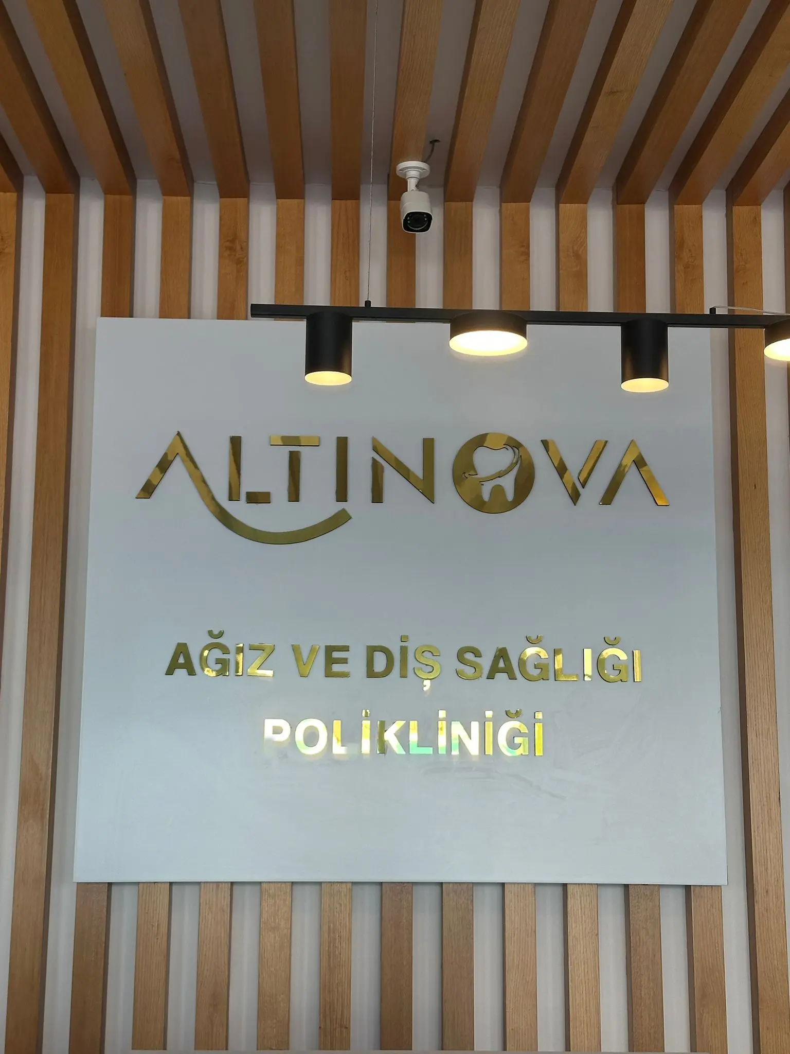 Clinic-provided photograph of Altınova Dental Clinic