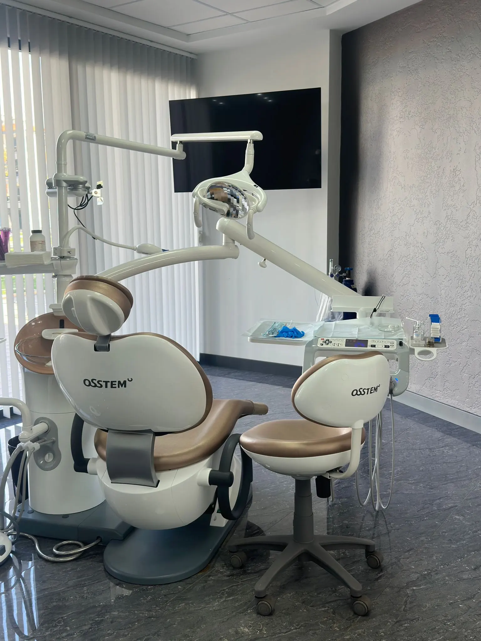 Clinic-provided photograph of Altınova Dental Clinic