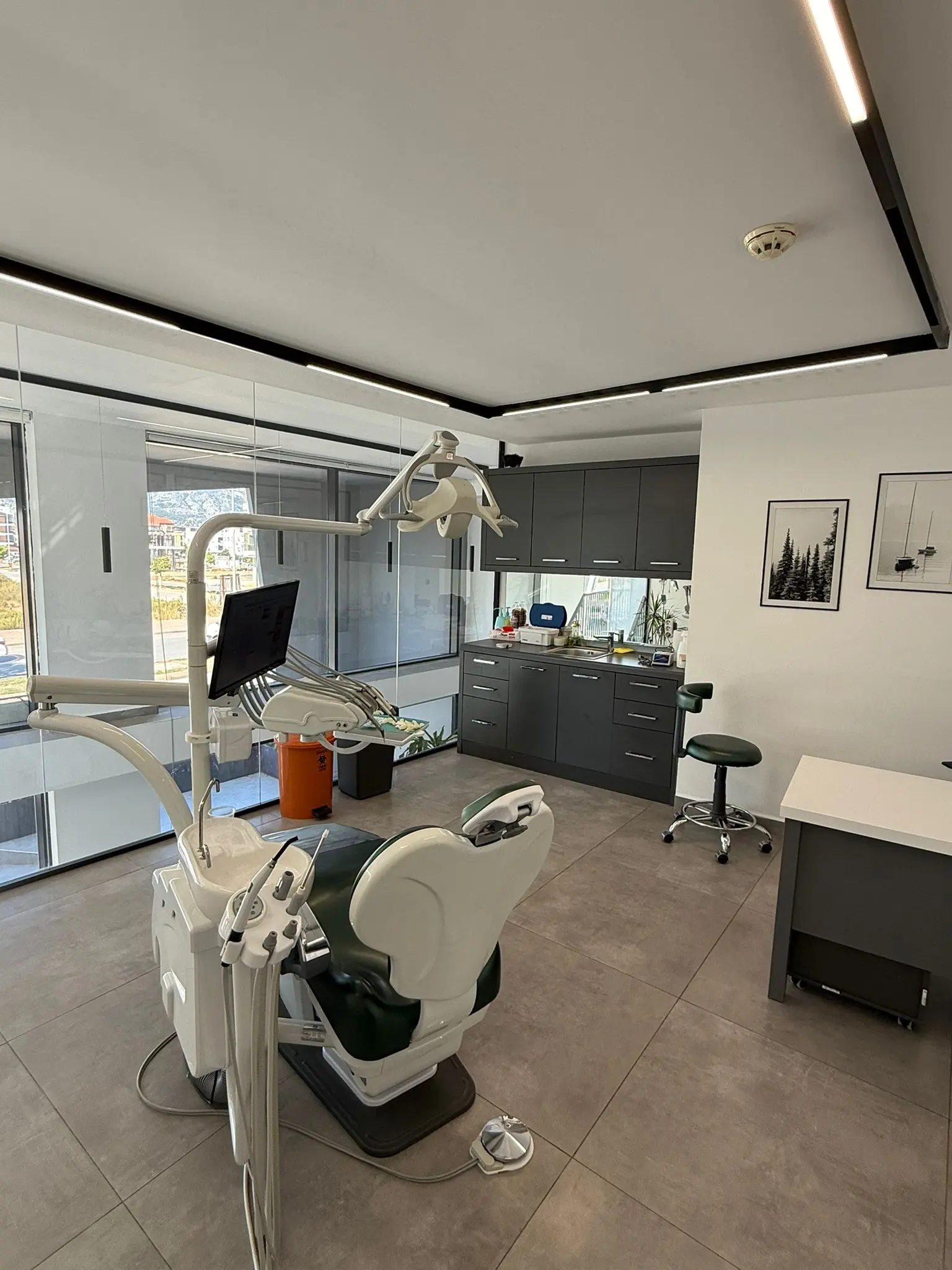 Von der Klinik bereitgestelltes Foto von Adel Zahnklinik
