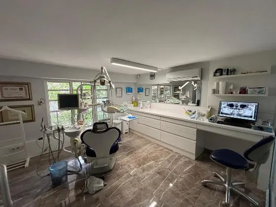 Von der Klinik bereitgestelltes Foto von Uzmanlar Zahnklinik