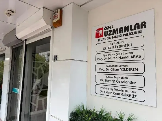 Von der Klinik bereitgestelltes Foto von Uzmanlar Zahnklinik