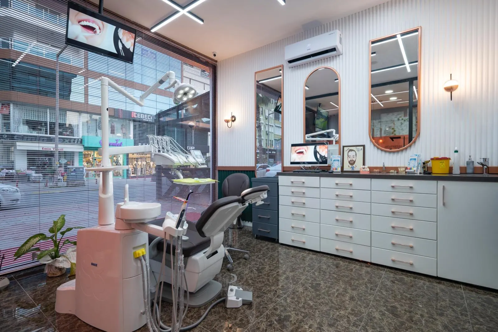 Clinic-provided photograph of Anıt Dental Clinic