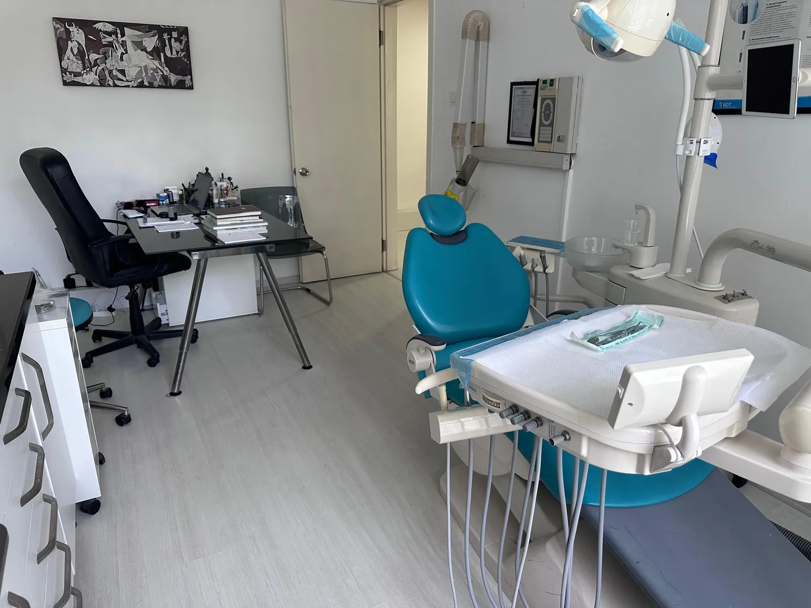 Von der Klinik bereitgestelltes Foto von Dr. Tuna Timor