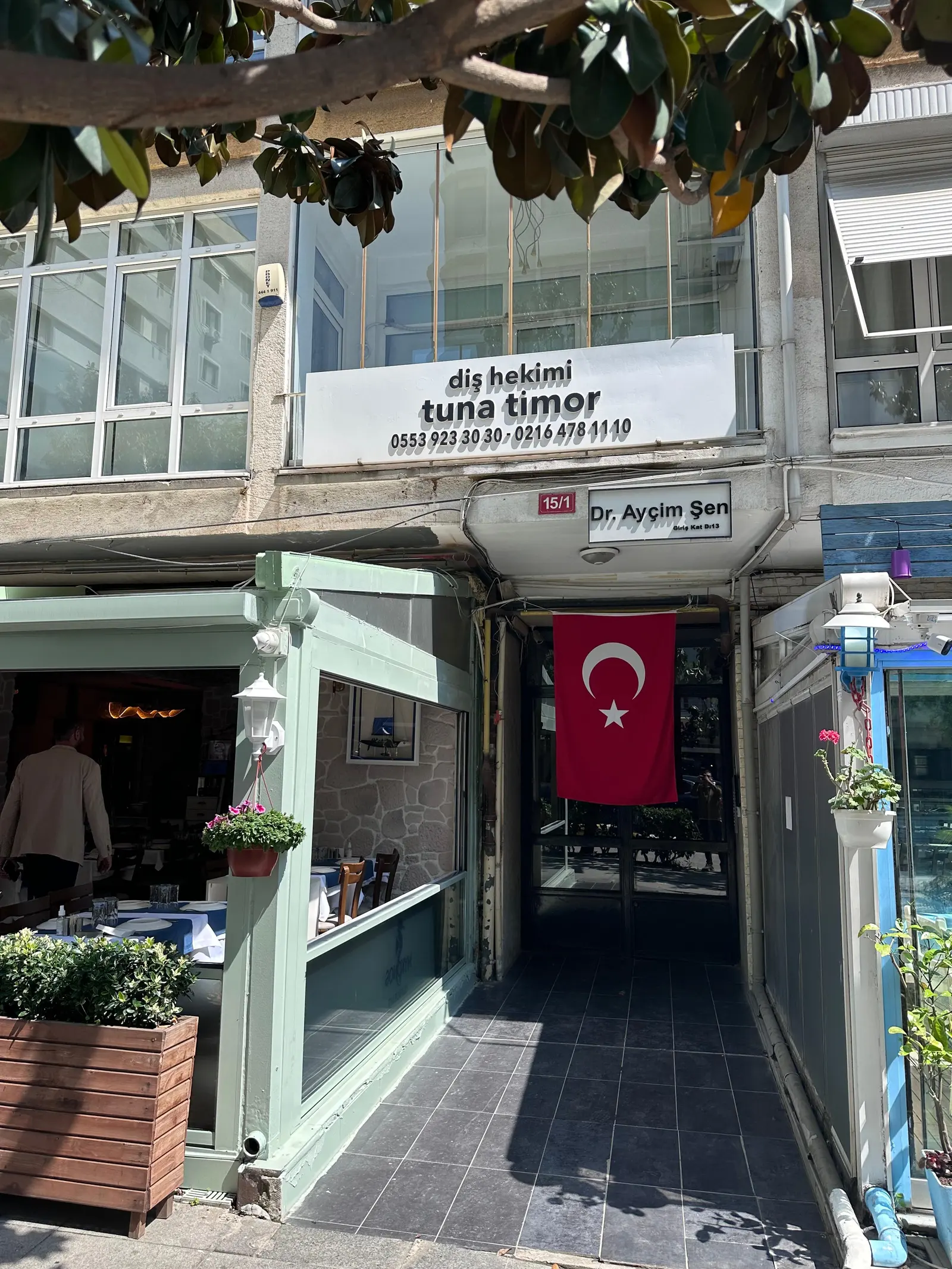 Von der Klinik bereitgestelltes Foto von Dr. Tuna Timor