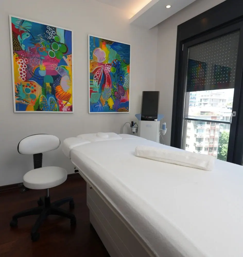 Clinic-provided photograph of Dr Fethi Sarper Mete