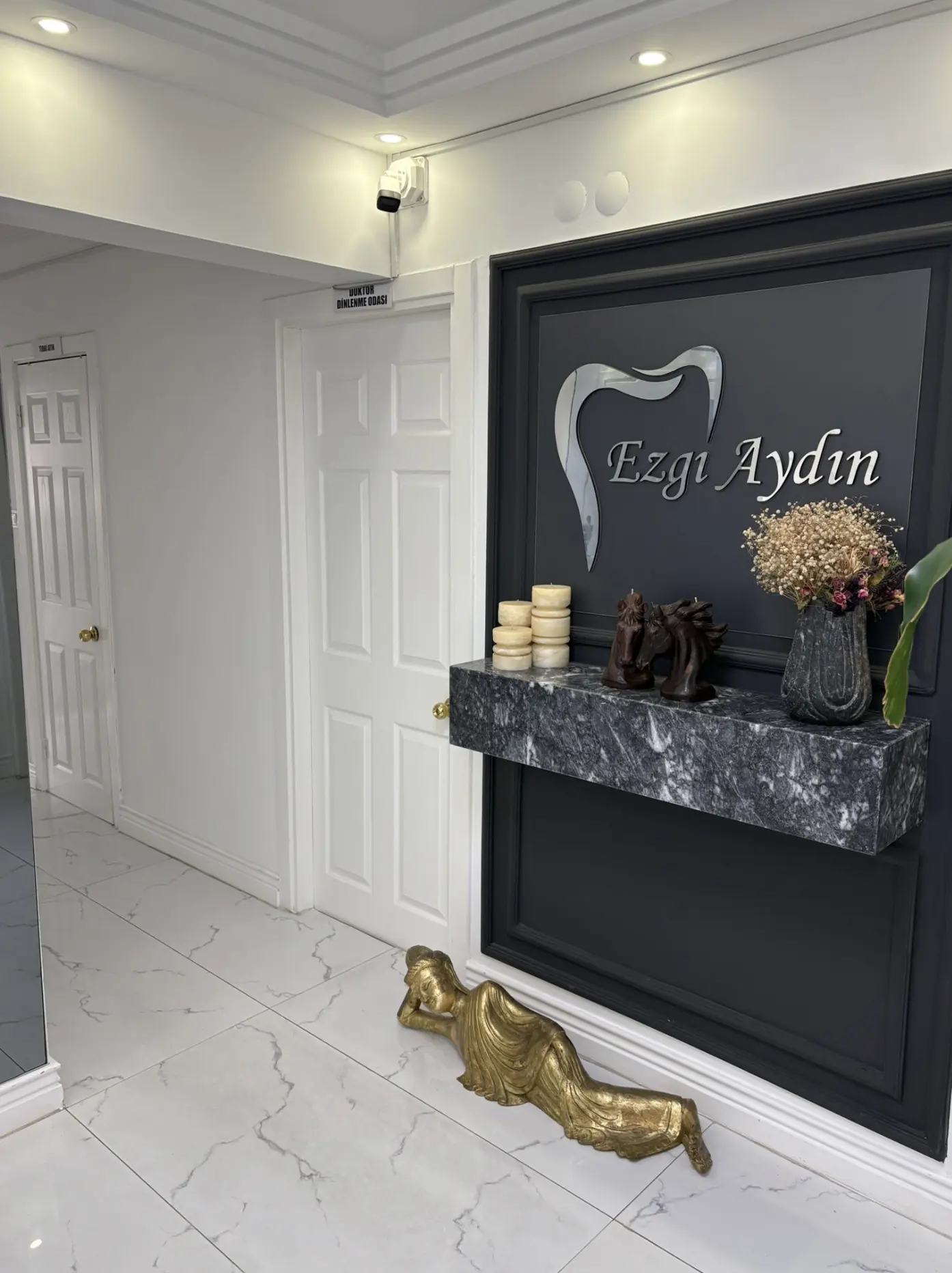Clinic-provided photograph of Dr Ezgi Aydın