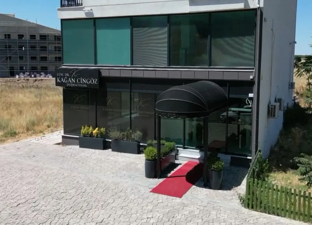 Clinic-provided photograph of Dr Kağan Cingöz