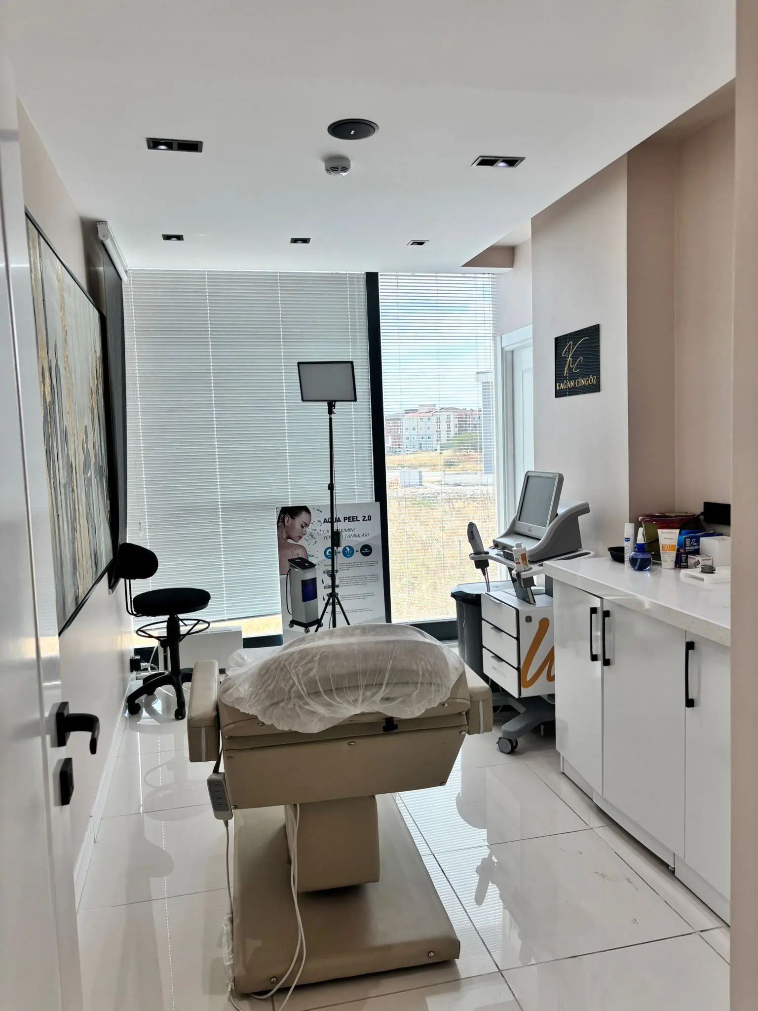 Clinic-provided photograph of Dr Kağan Cingöz