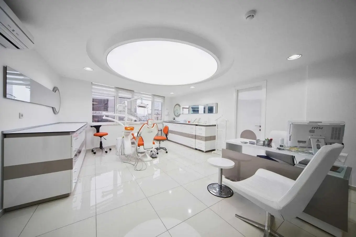 Clinic-provided photograph of Polident Dental Clinic