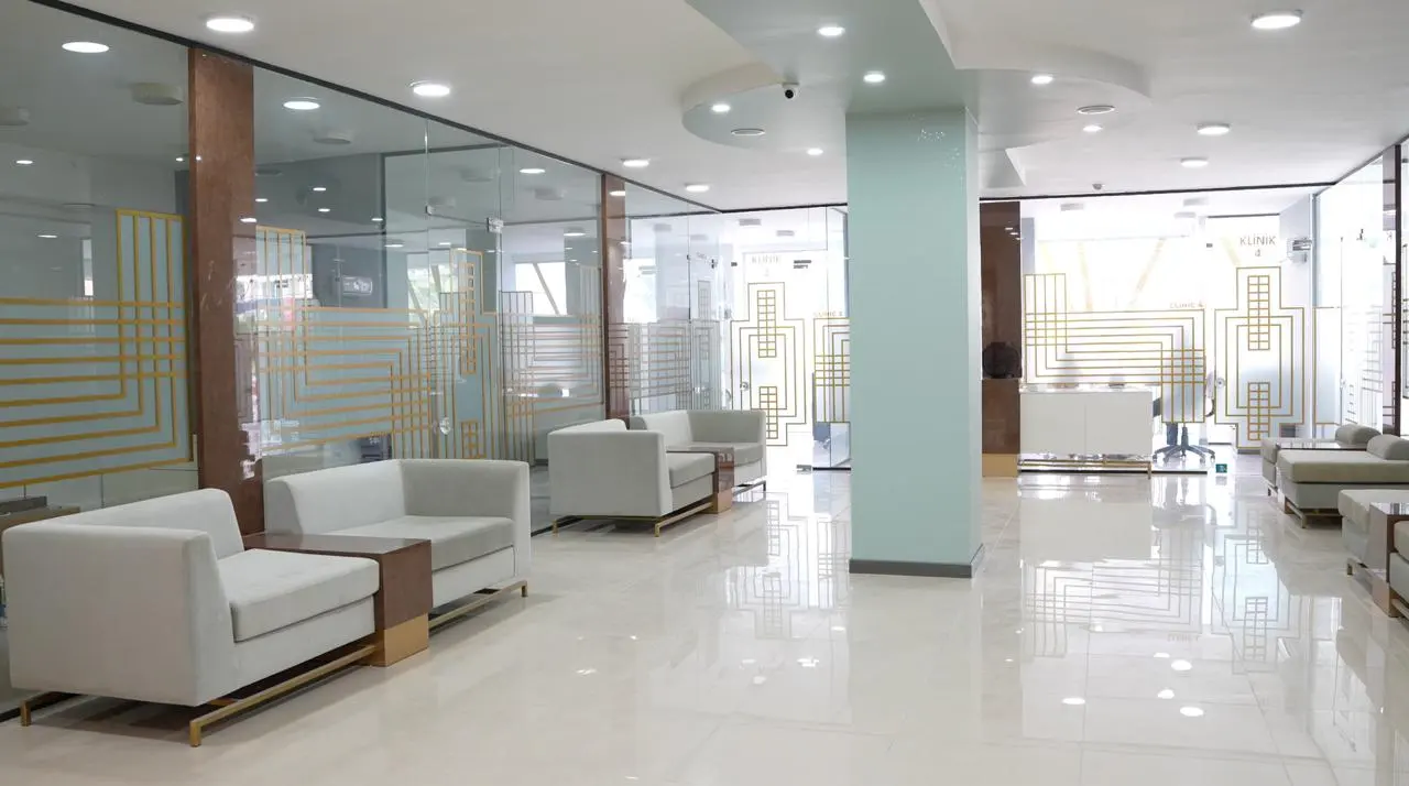 Clinic-provided photograph of All in Dental Clinic