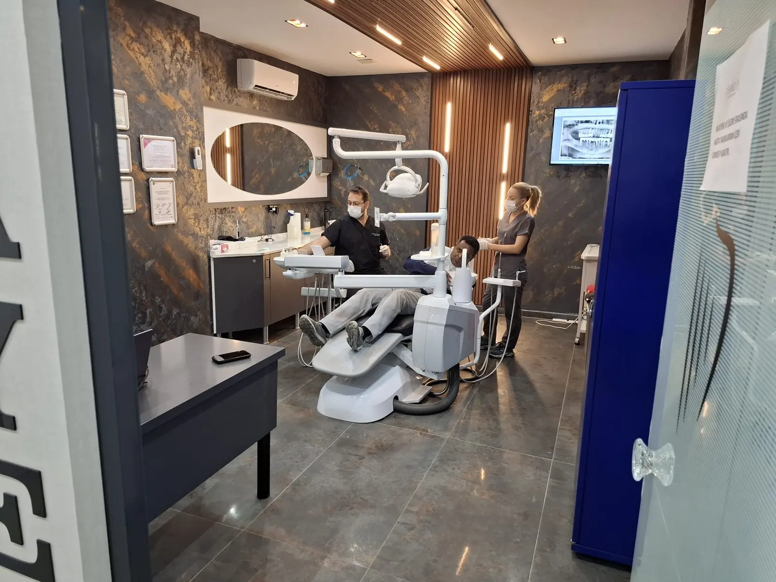 Clinic-provided photograph of Familya Dental Clinic