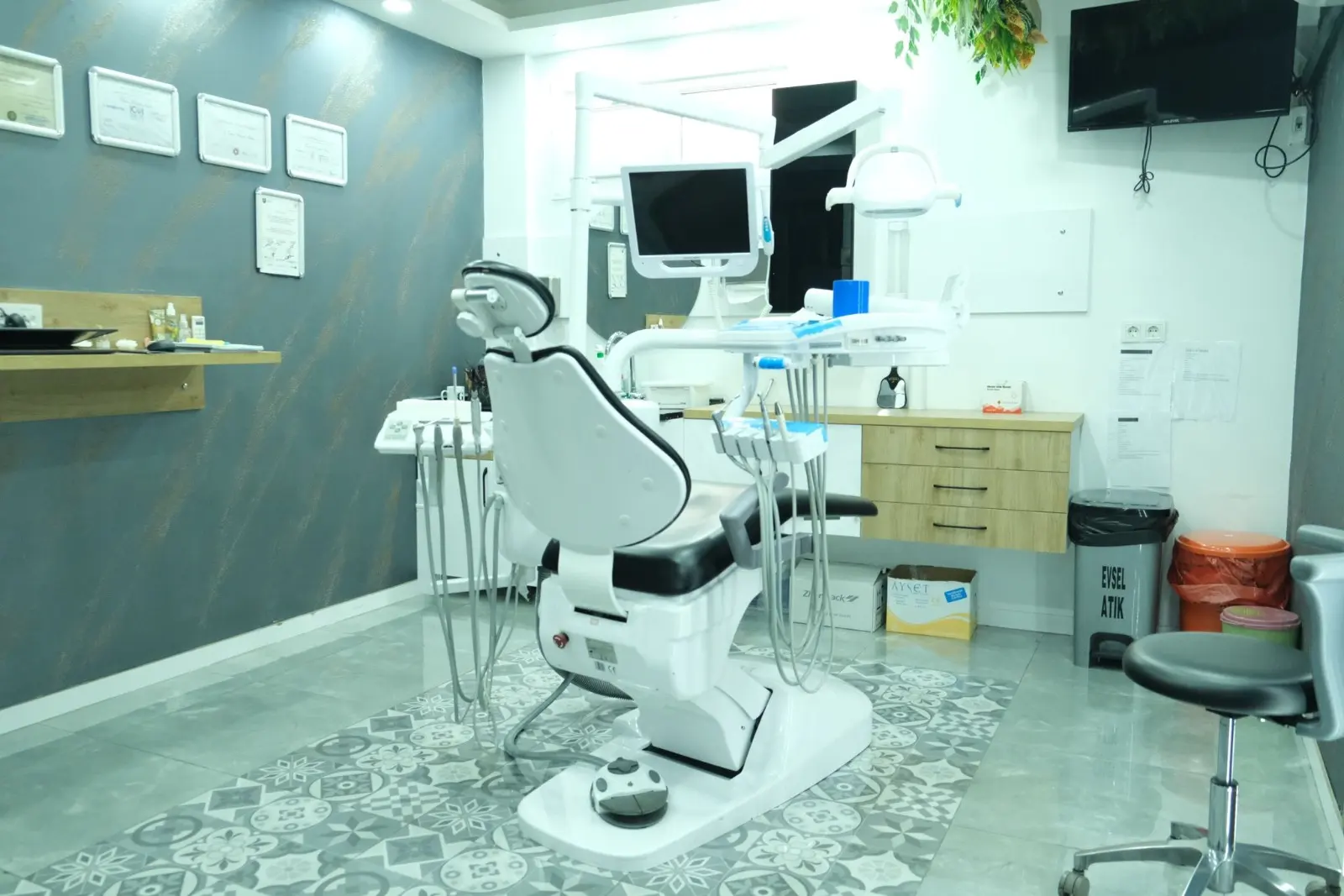 Clinic-provided photograph of Familya Dental Clinic