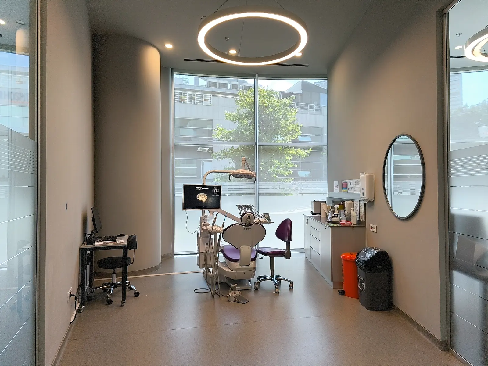 Clinic-provided photograph of Üsküdar University Dental Clinic