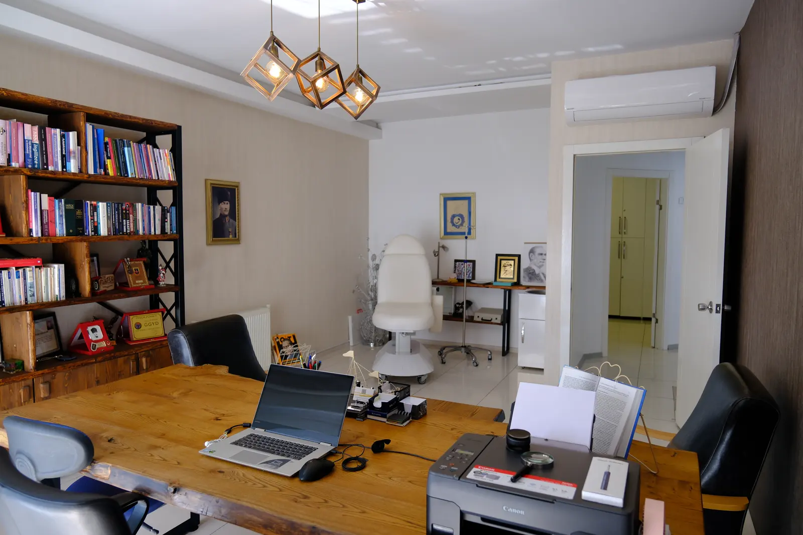 Von der Klinik bereitgestelltes Foto von Dr. Levent Karafakı