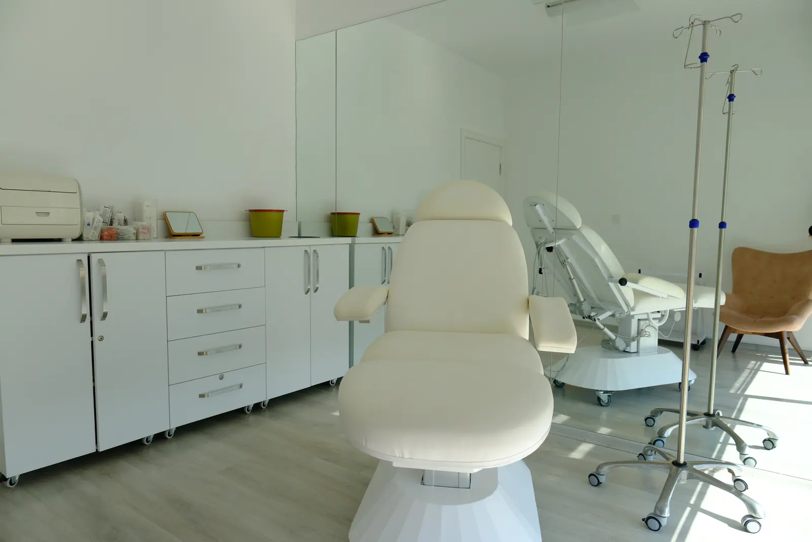 Von der Klinik bereitgestelltes Foto von Dr. Levent Karafakı