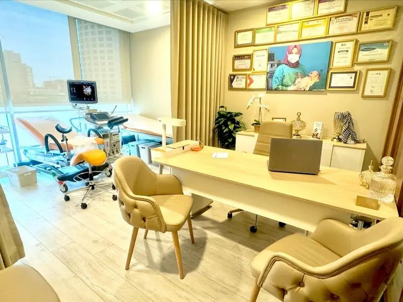 Clinic-provided photograph of Dr Sümeyra Okur Salman