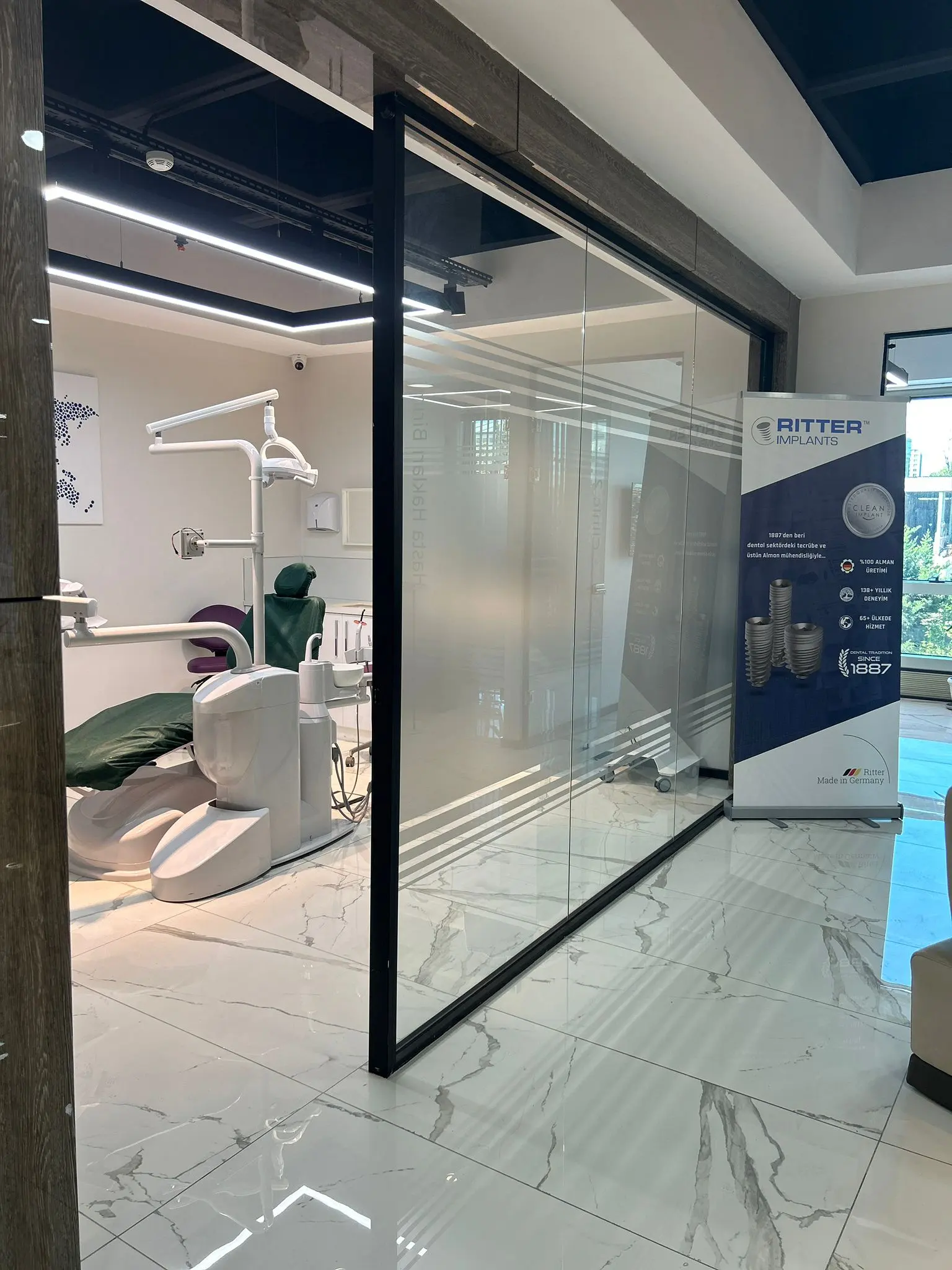 Von der Klinik bereitgestelltes Foto von Begler Dental
