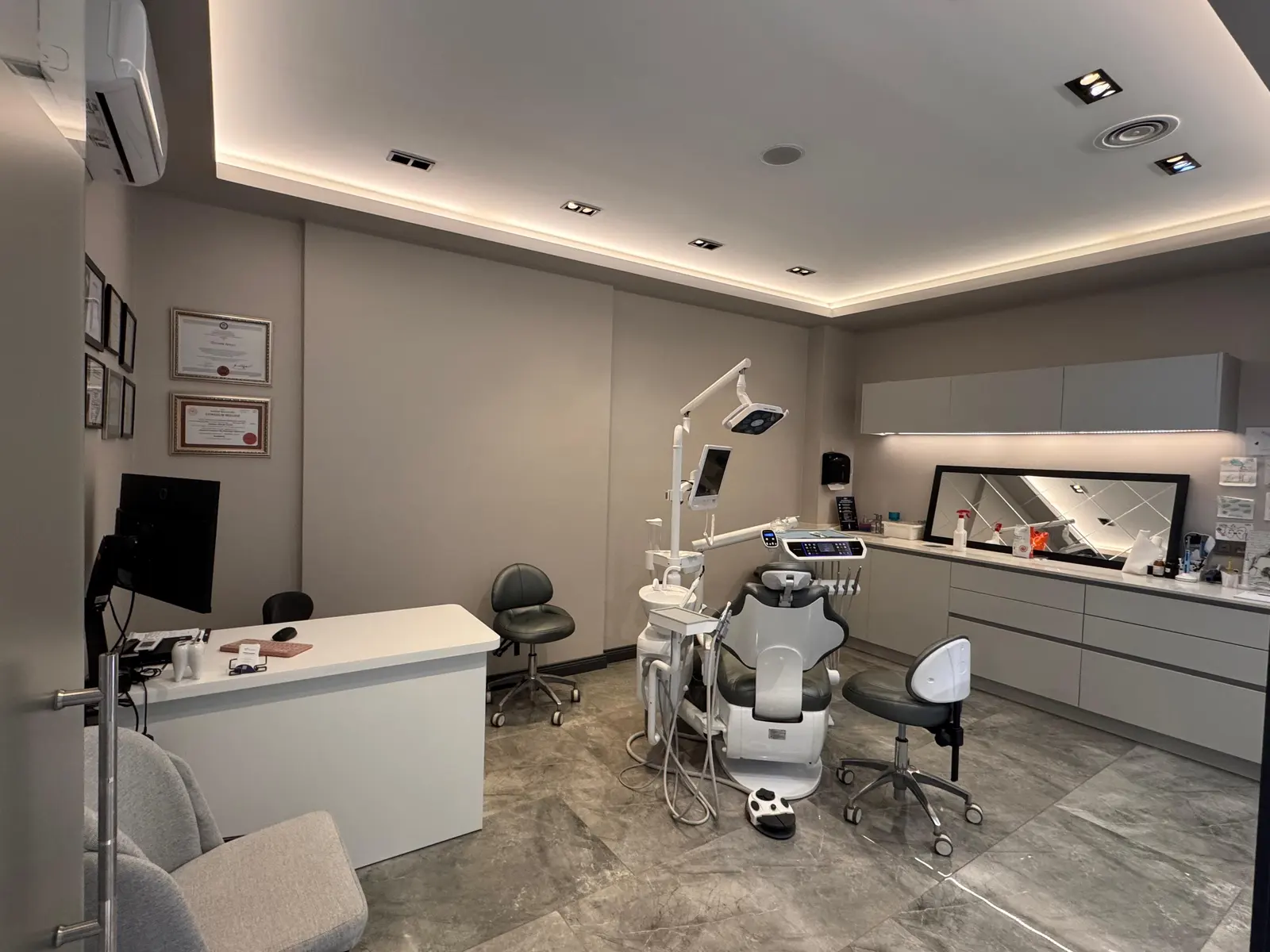 Clinic-provided photograph of Dentapera Dental Clinic