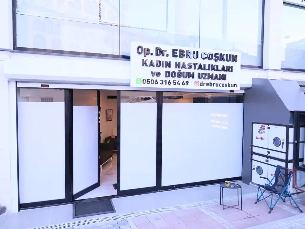 Clinic-provided photograph of Dr Ebru Coşkun