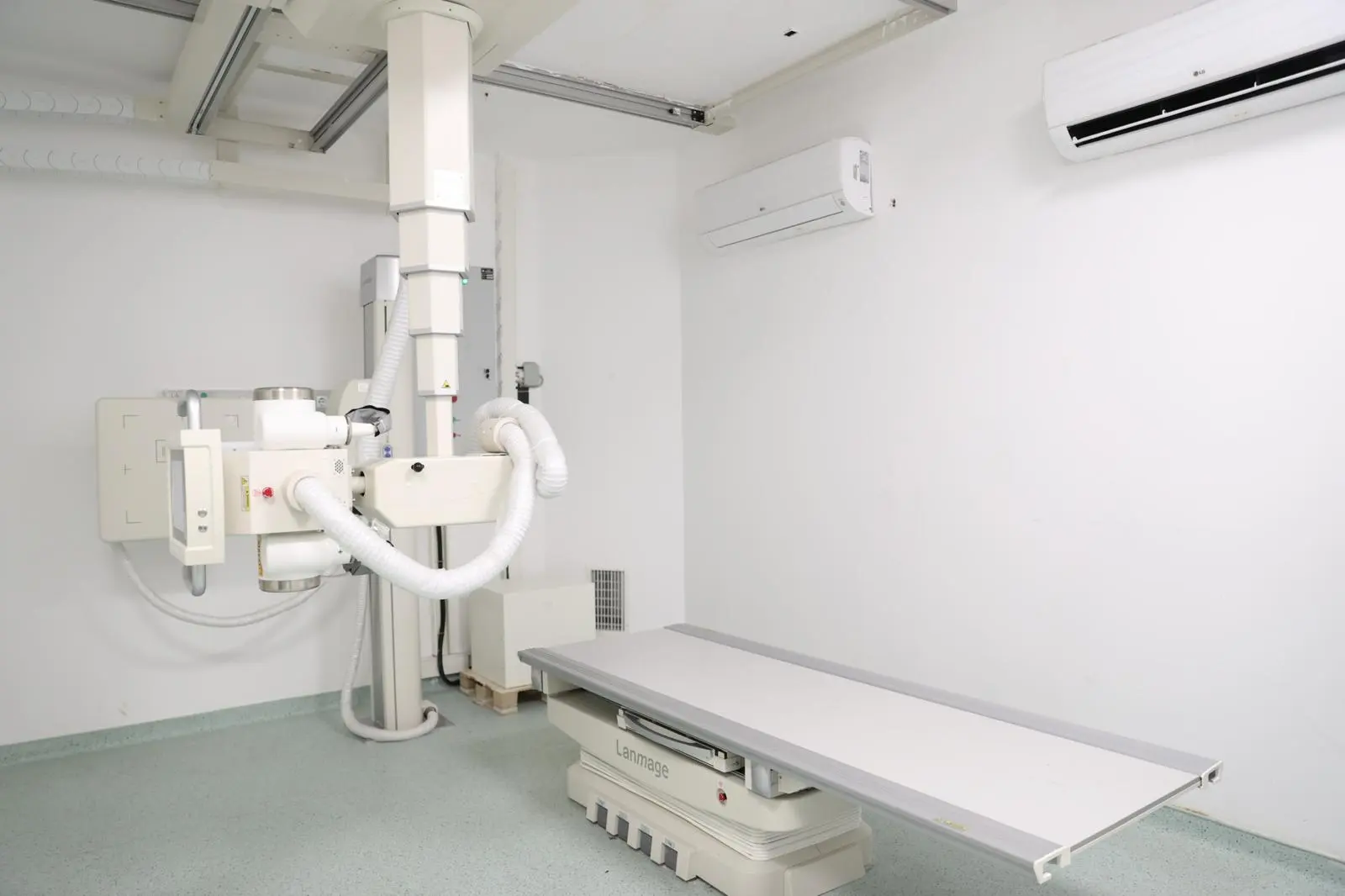 Clinic-provided photograph of Antalya City Hospital