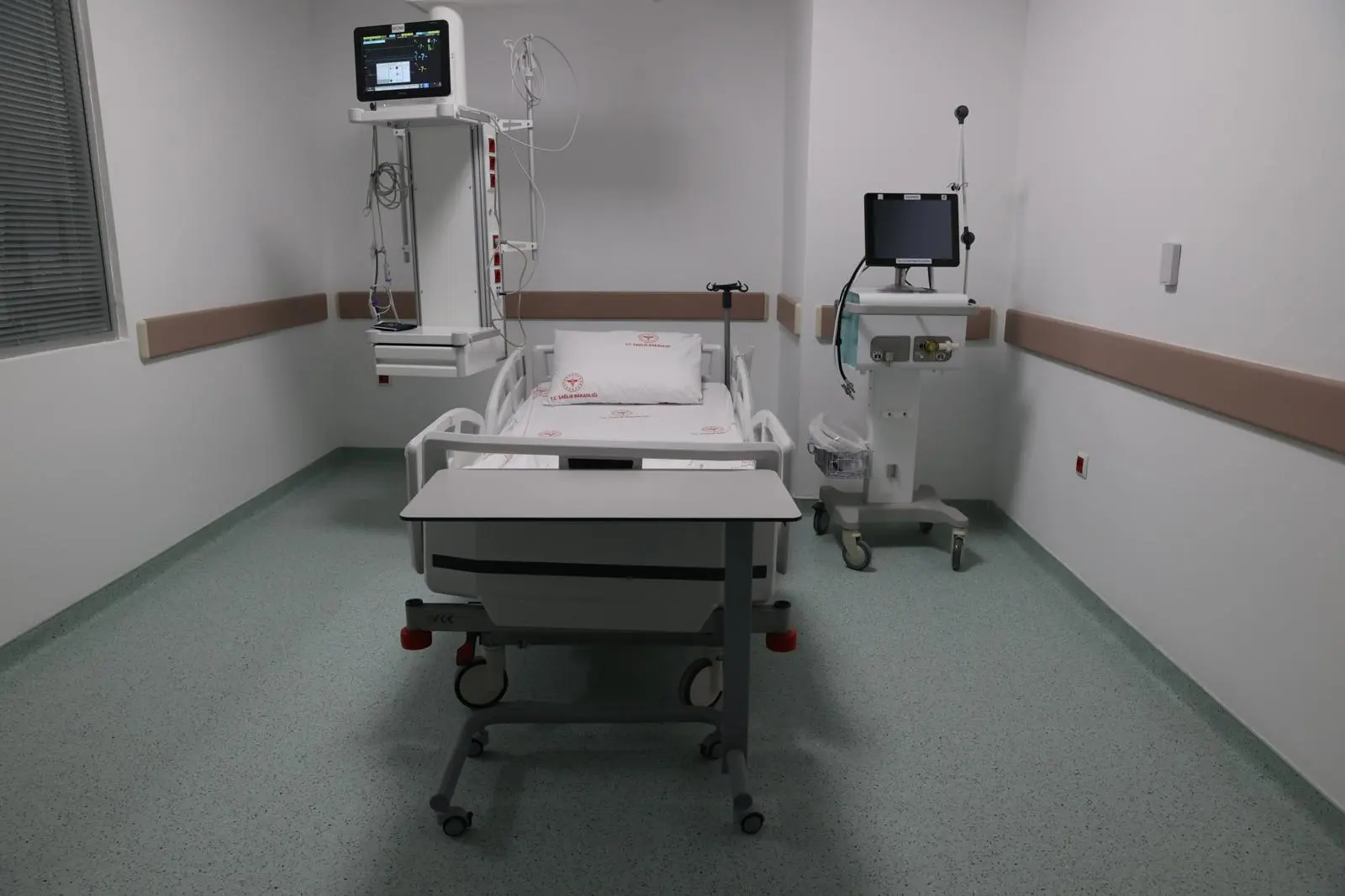 Clinic-provided photograph of Antalya City Hospital