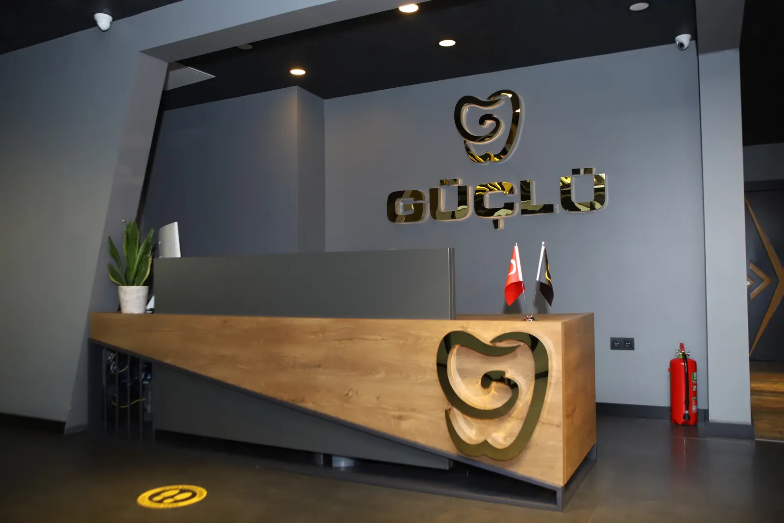 Clinic-provided photograph of Güçlü Dental Clinic