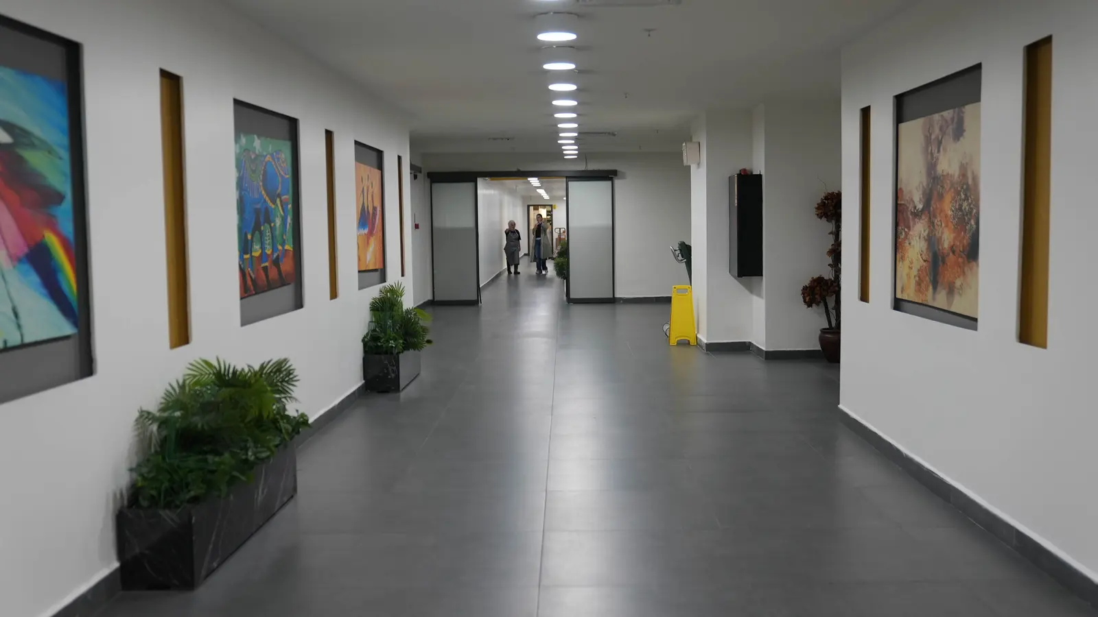 Clinic-provided photograph of Medical Park TEM