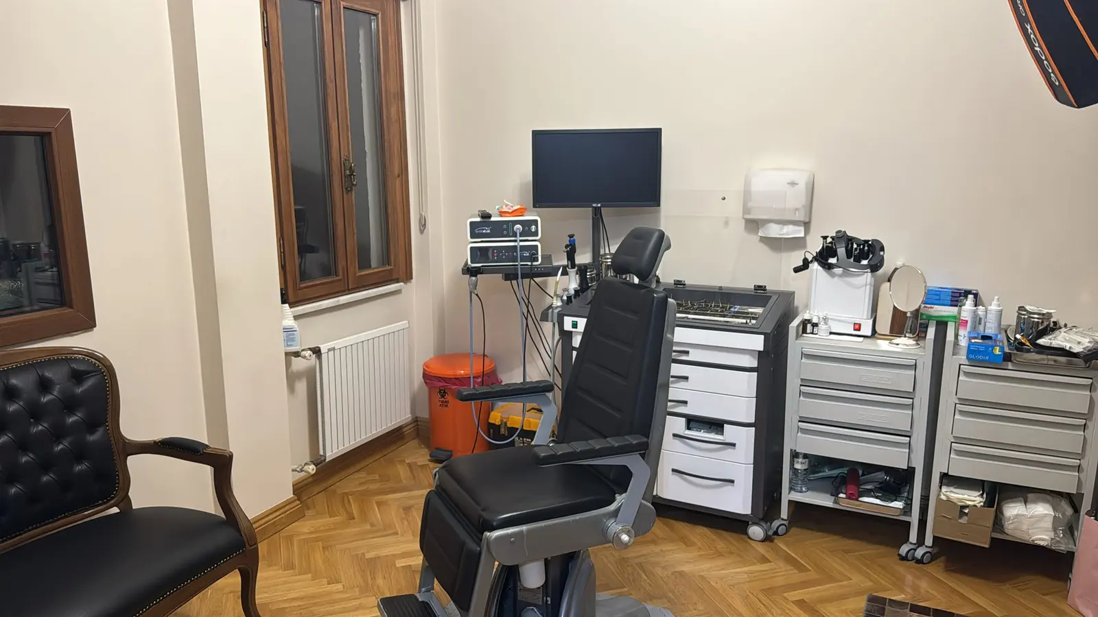 Clinic-provided photograph of Prof. Dr Mehmet Fadlullah Aksoy