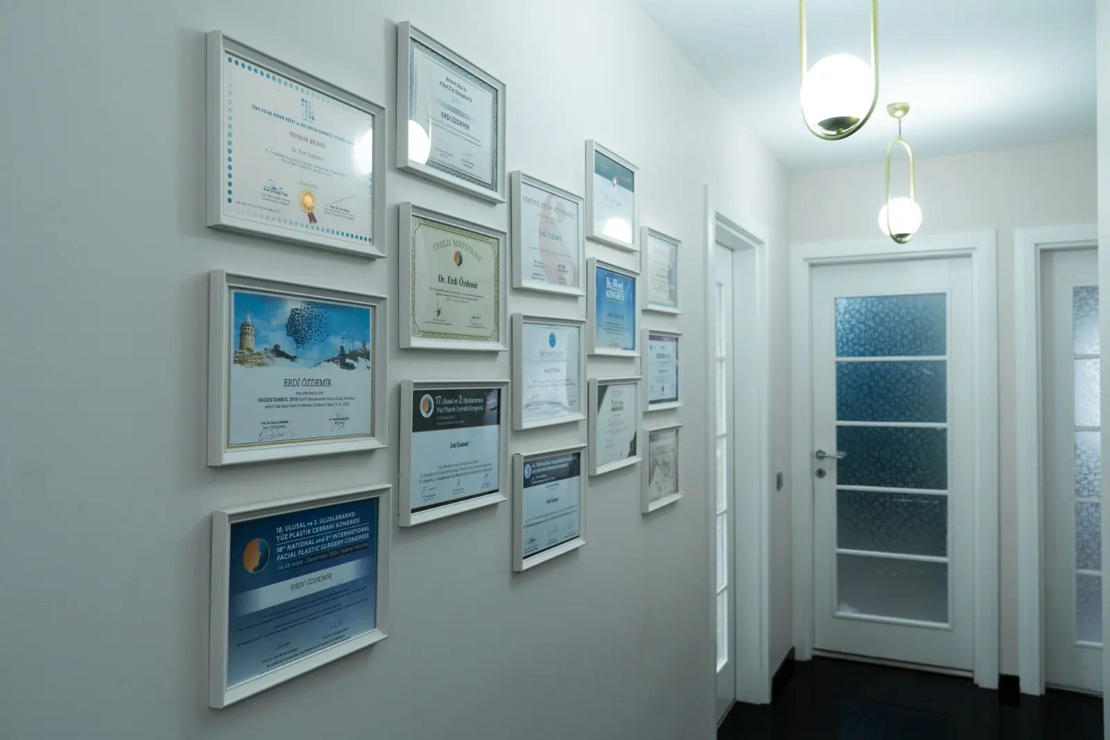 Clinic-provided photograph of Dr Erdi Özdemir