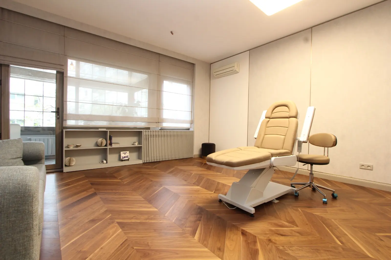 Clinic-provided photograph of Prof. Dr Osman Akın Yücel