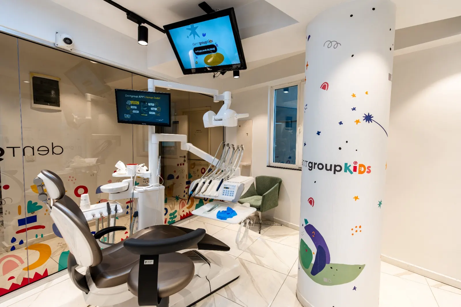 Clinic-provided photograph of Ataşehir Dentgroup Dental Clinic