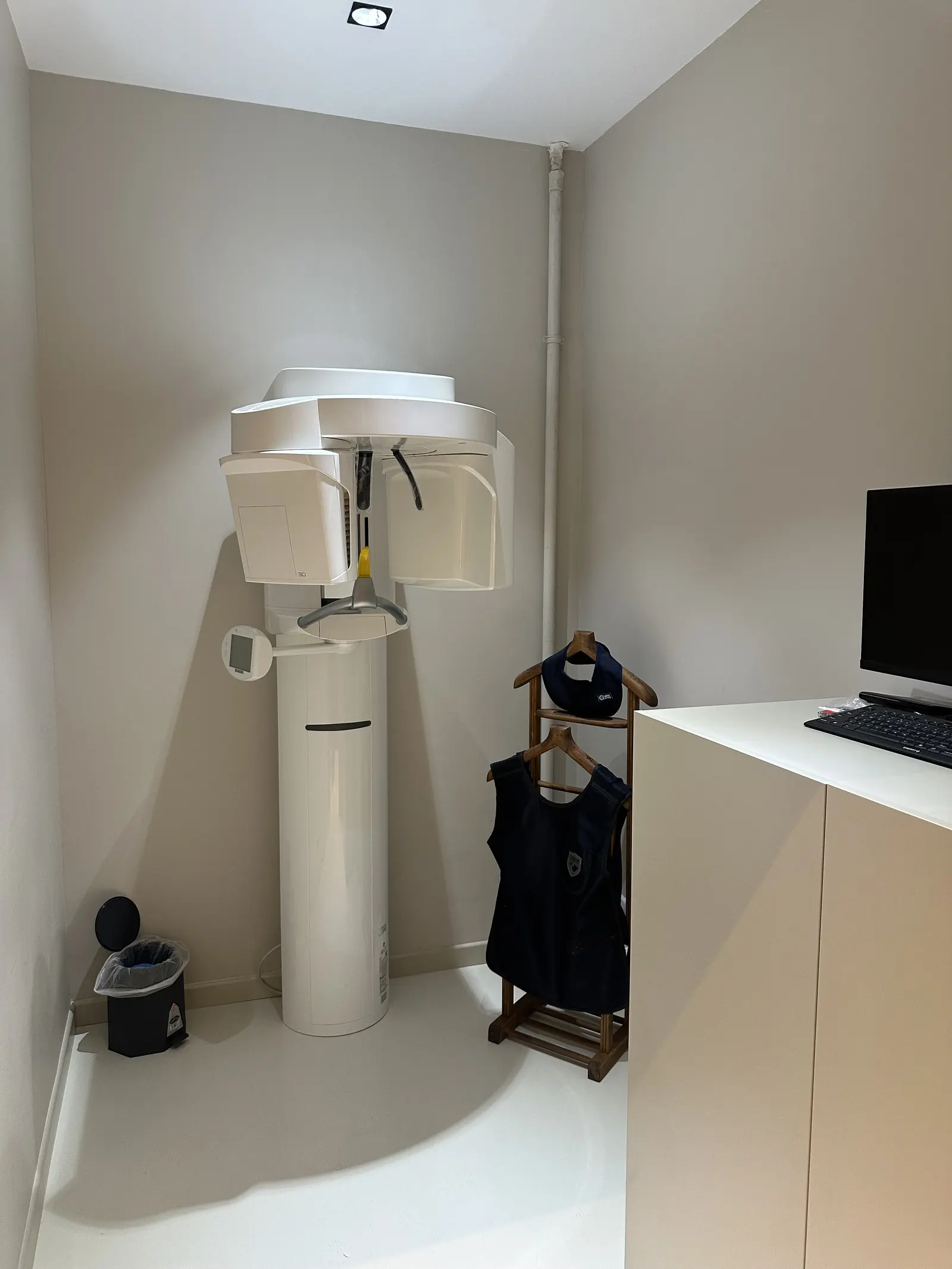 Clinic-provided photograph of Dr Mustafa Eyüp Çelik