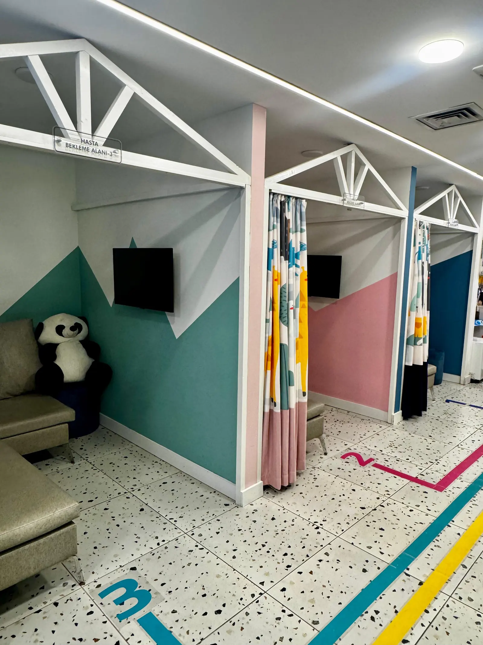 Clinic-provided photograph of Assoc. Prof. Dr Murat Çapanoğlu