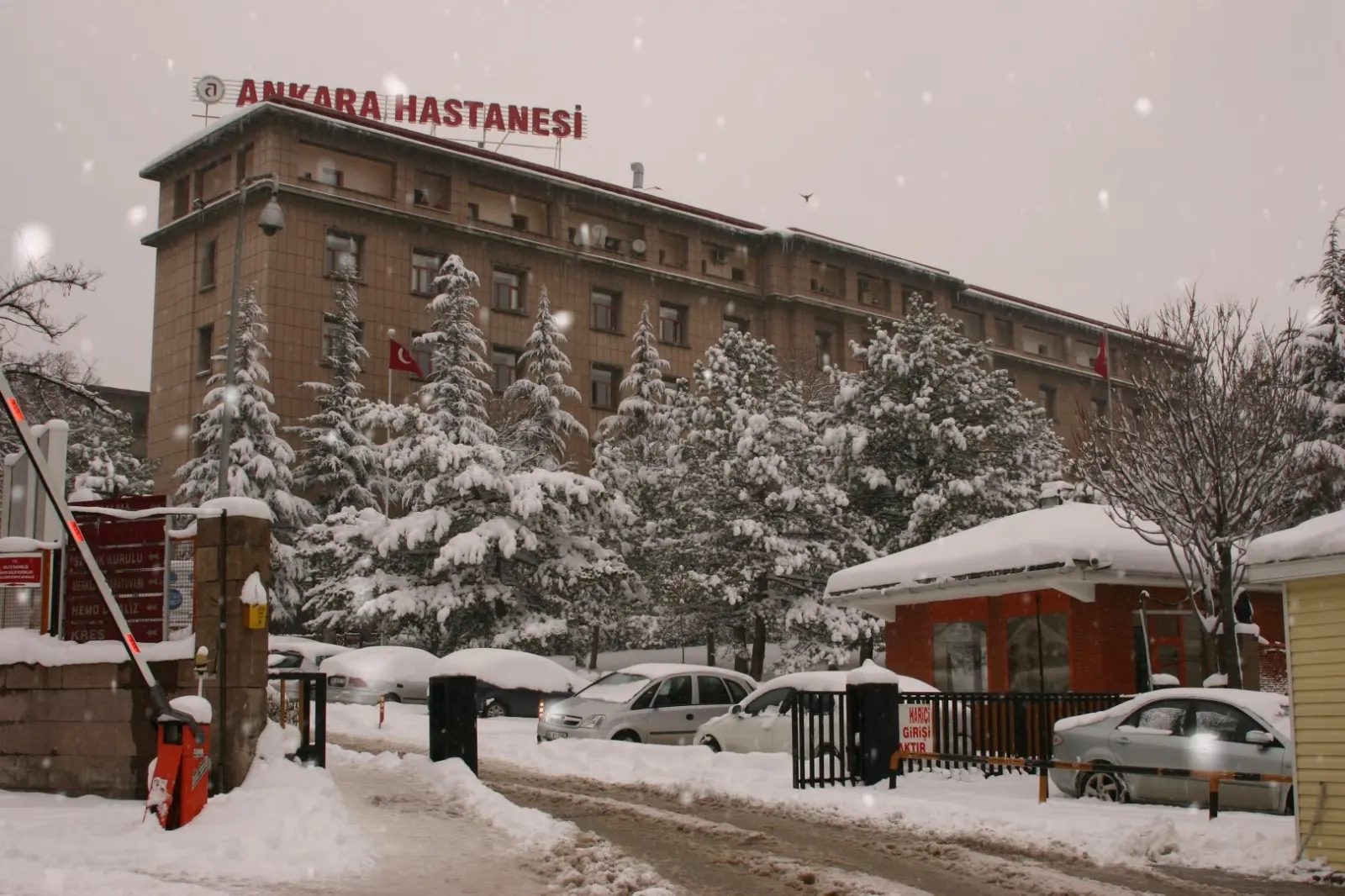 Clinic-provided photograph of Ankara Training and Research Hospital