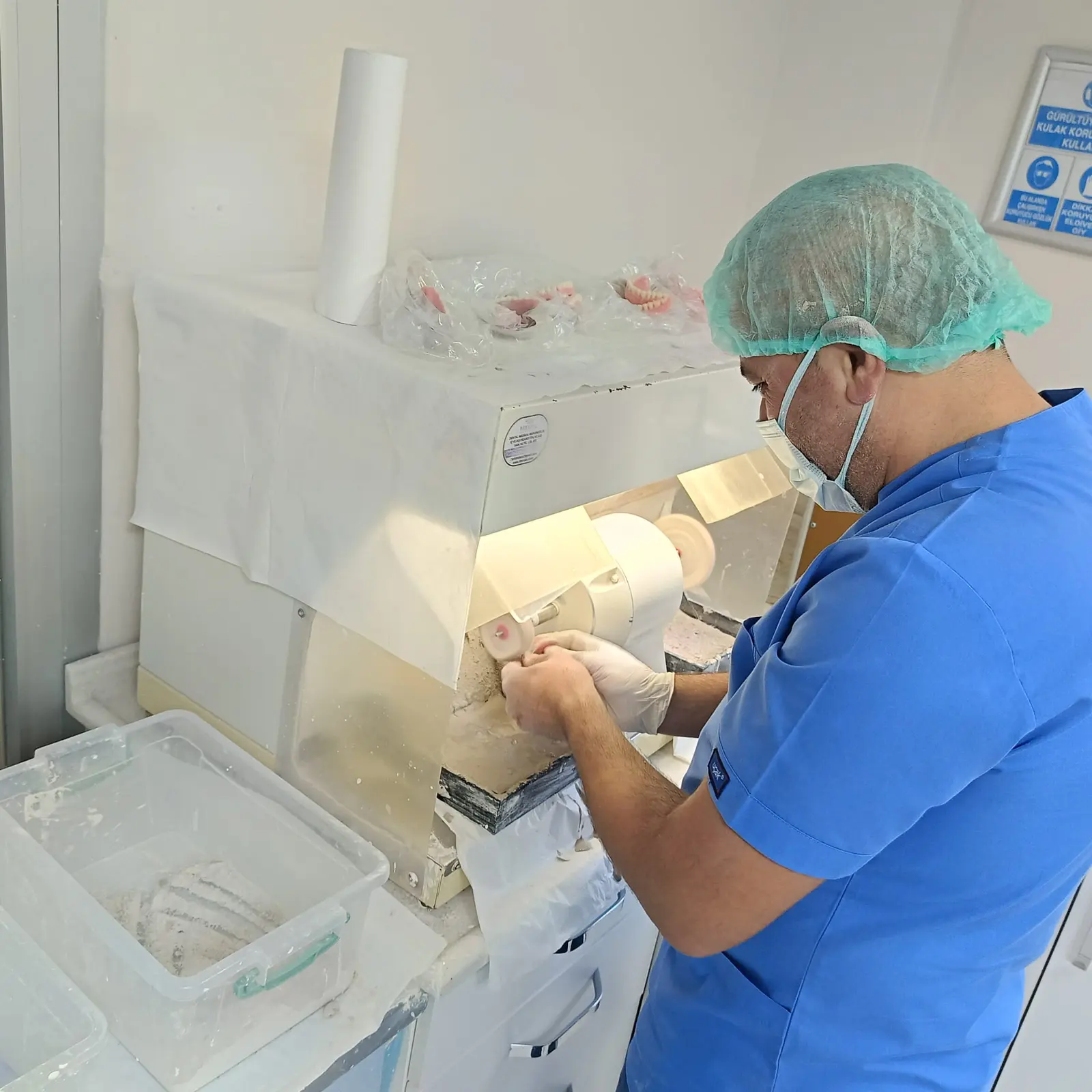 Von der Klinik bereitgestelltes Foto von Karşıyaka Zahnklinik