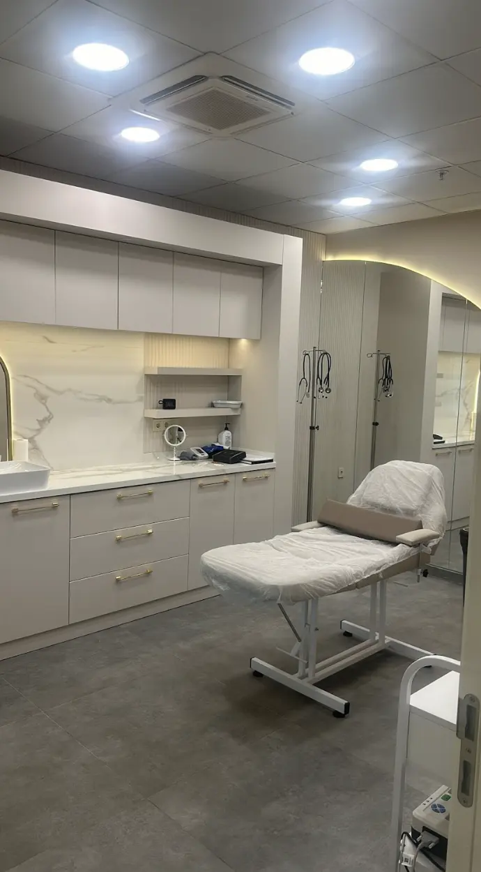 Clinic-provided photograph of Dr Nurullah Uslu