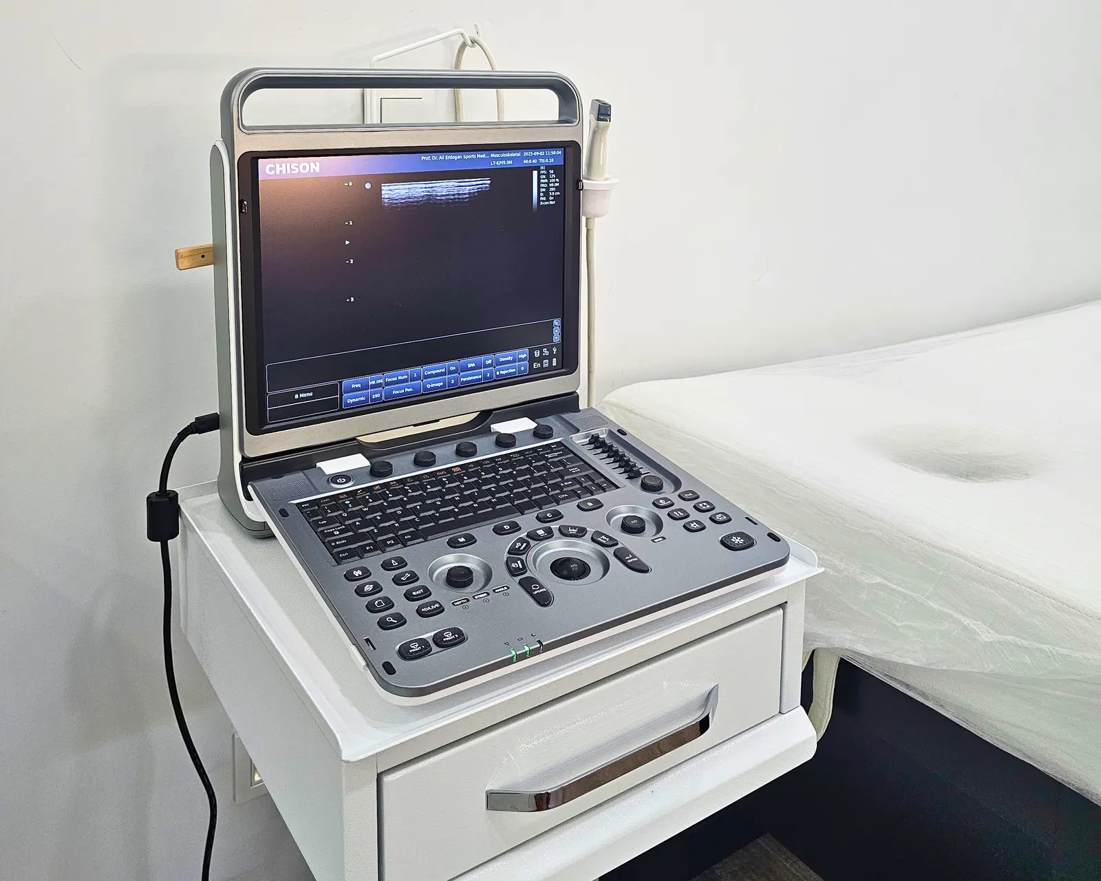 Clinic-provided photograph of Prof. Dr Ali Erdoğan