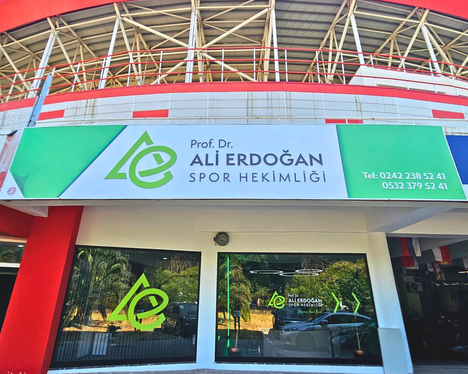 Clinic-provided photograph of Prof. Dr Ali Erdoğan