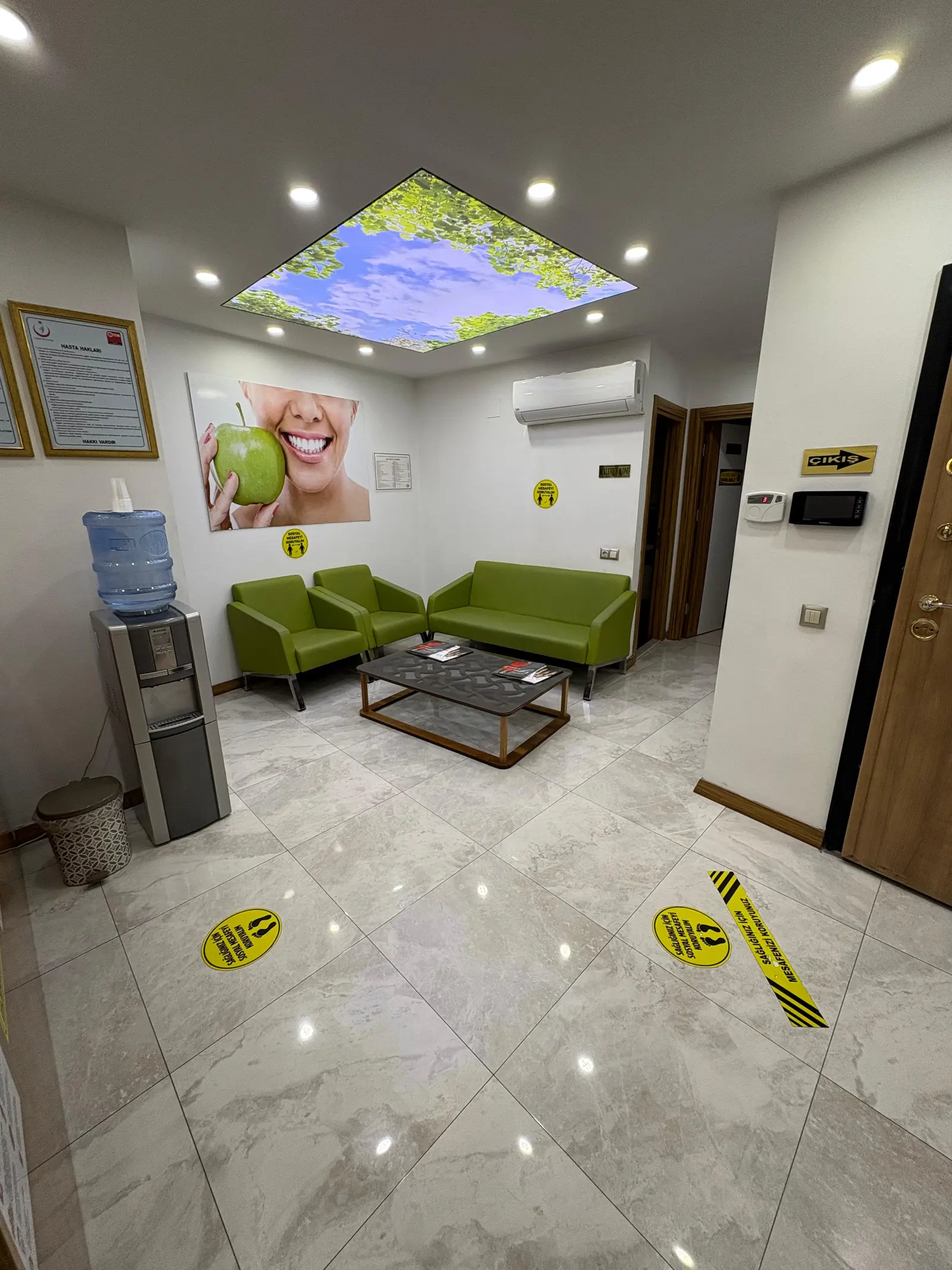 Clinic-provided photograph of Dr Kübra Güneş
