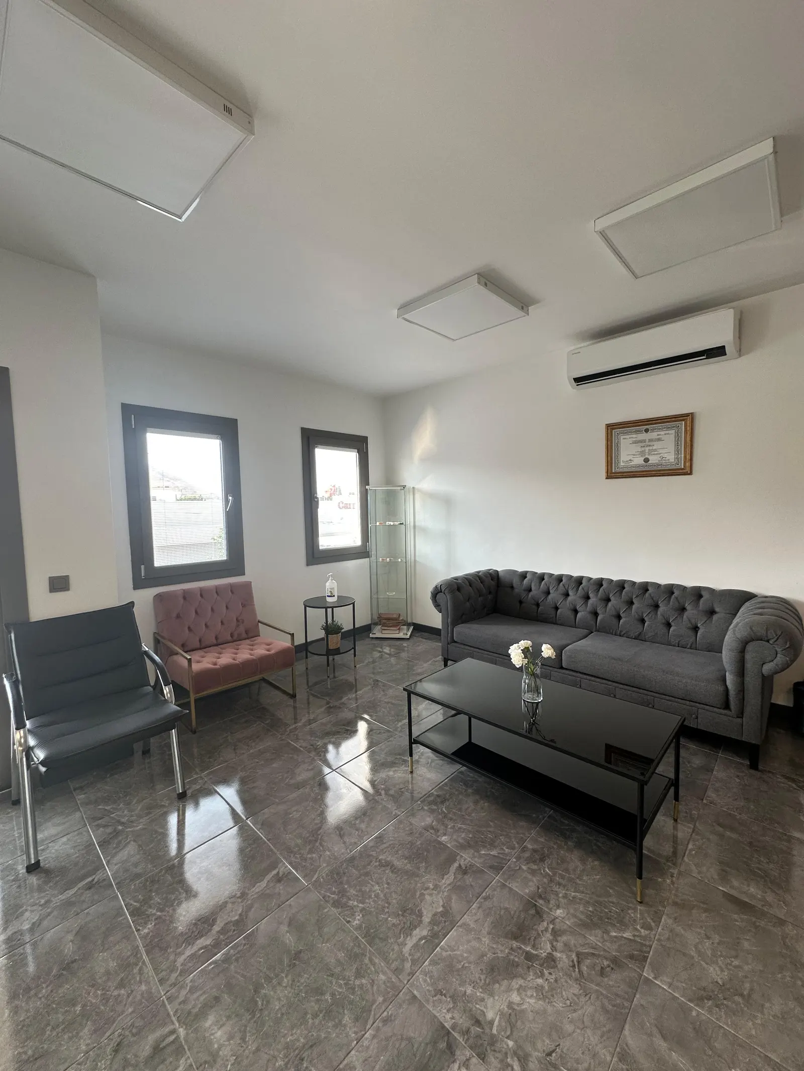 Von der Klinik bereitgestelltes Foto von Dr. Hekimi Arzu Sarıyıldız