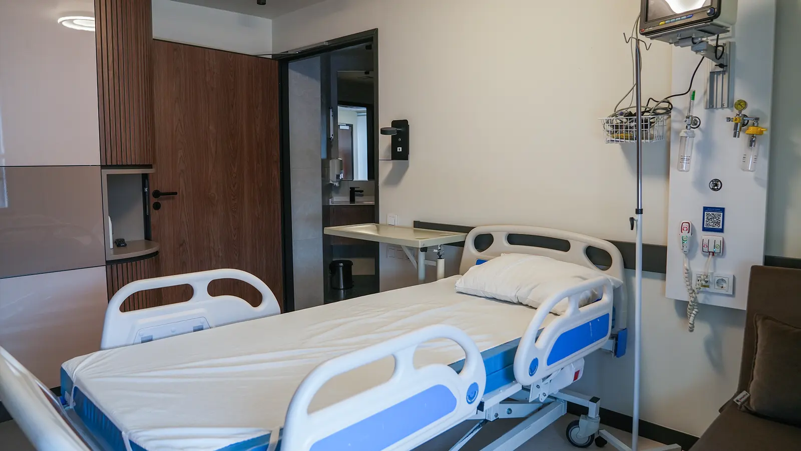 Clinic-provided photograph of Dr Cinik Medical Centre