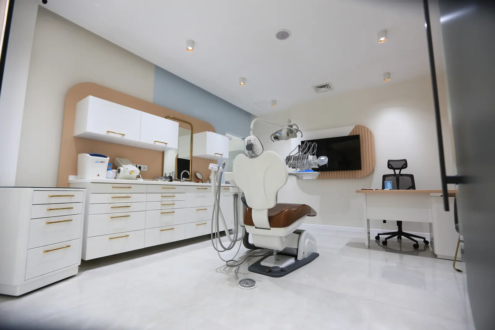Von der Klinik bereitgestelltes Foto von YST Zahnklinik