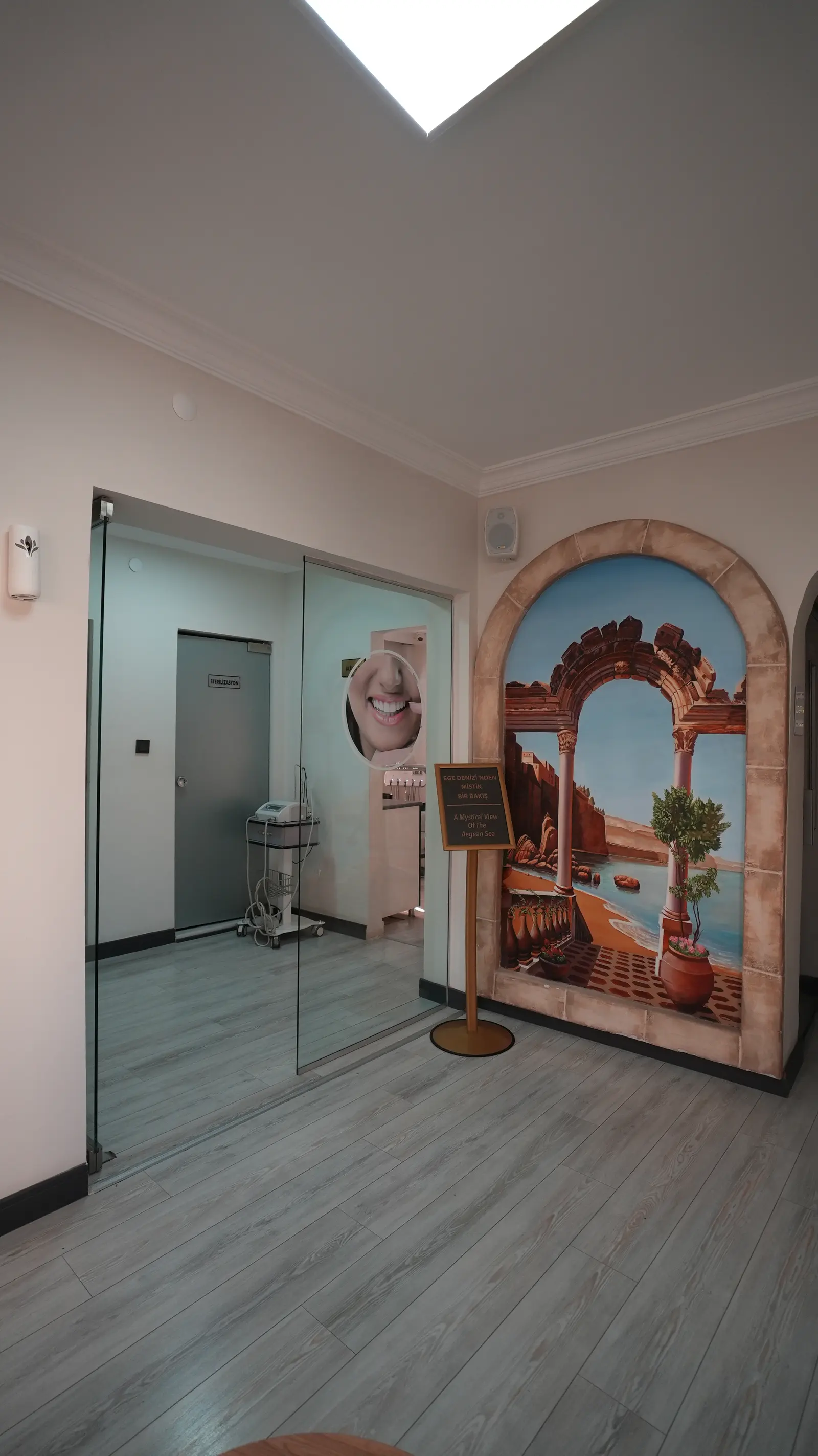 Clinic-provided photograph of Diş Adası Dental Clinic