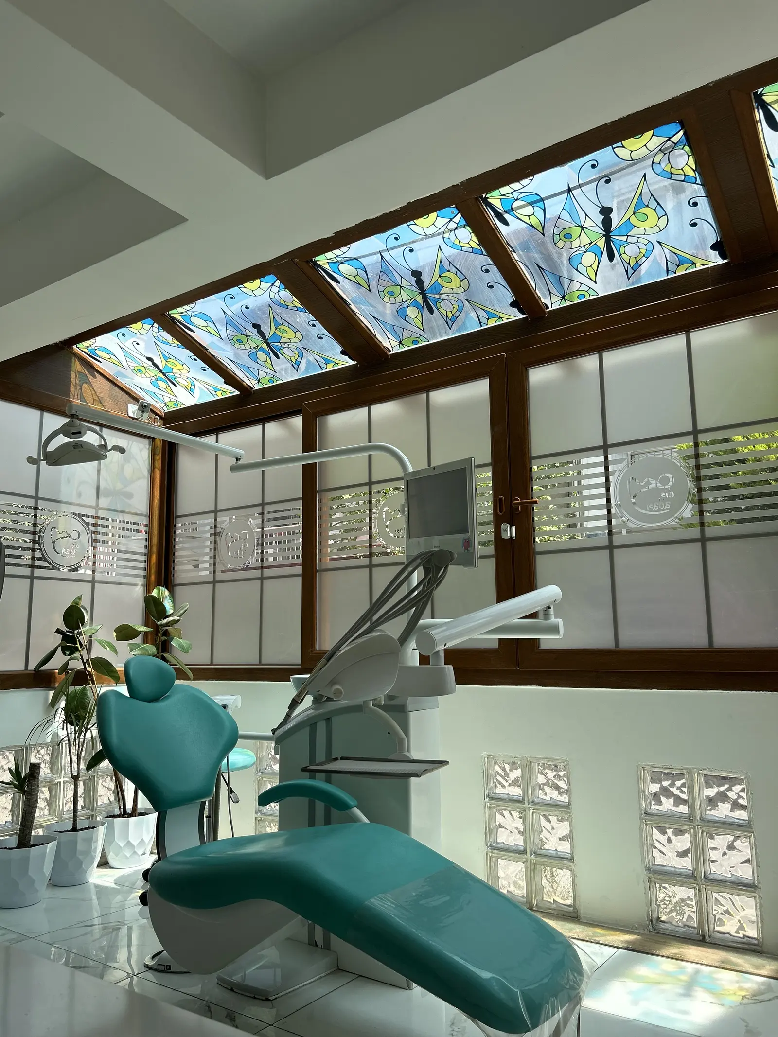 Clinic-provided photograph of Diş Adası Dental Clinic