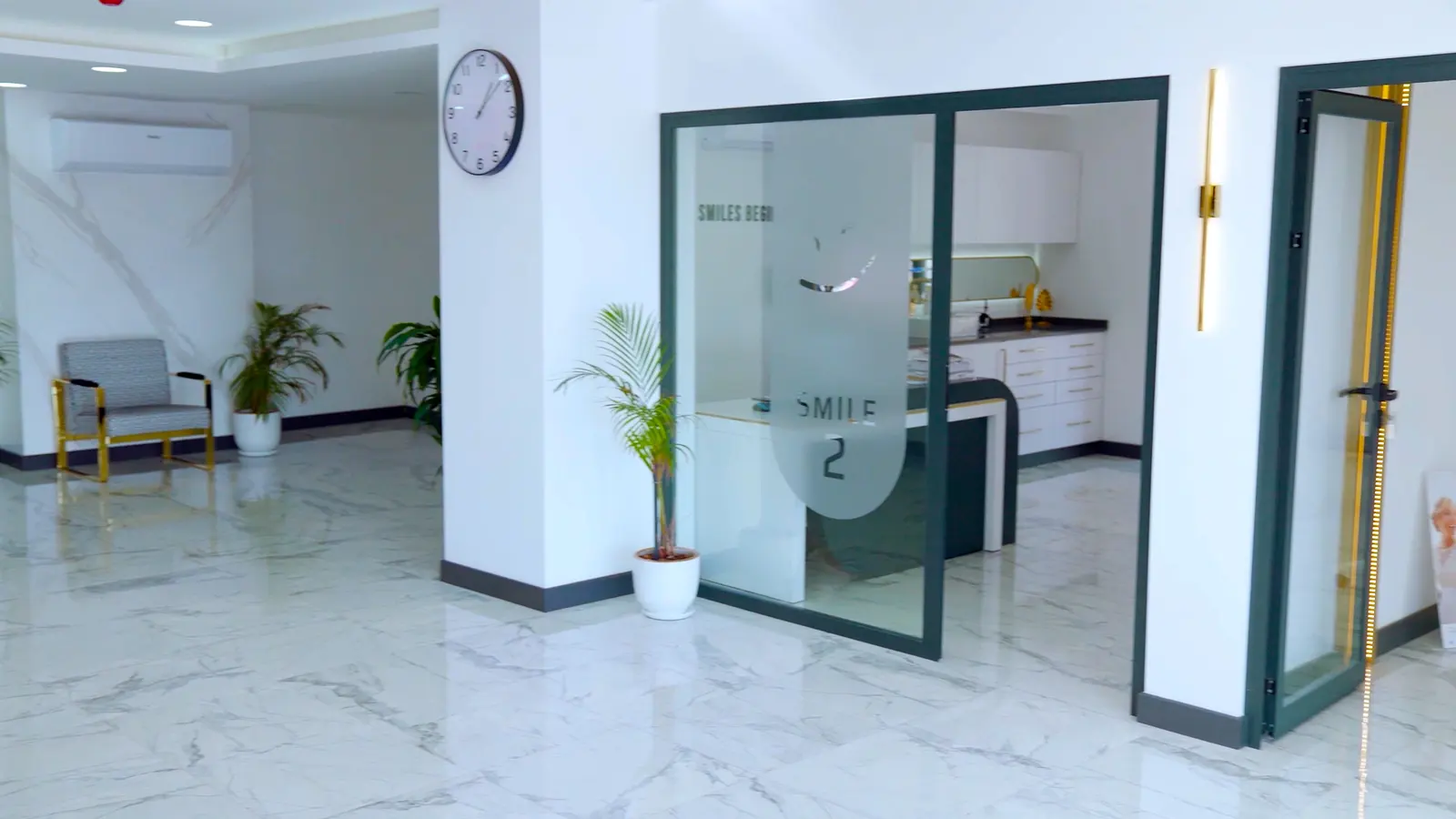 Von der Klinik bereitgestelltes Foto von Lara Smile Dental Clinic Turkey