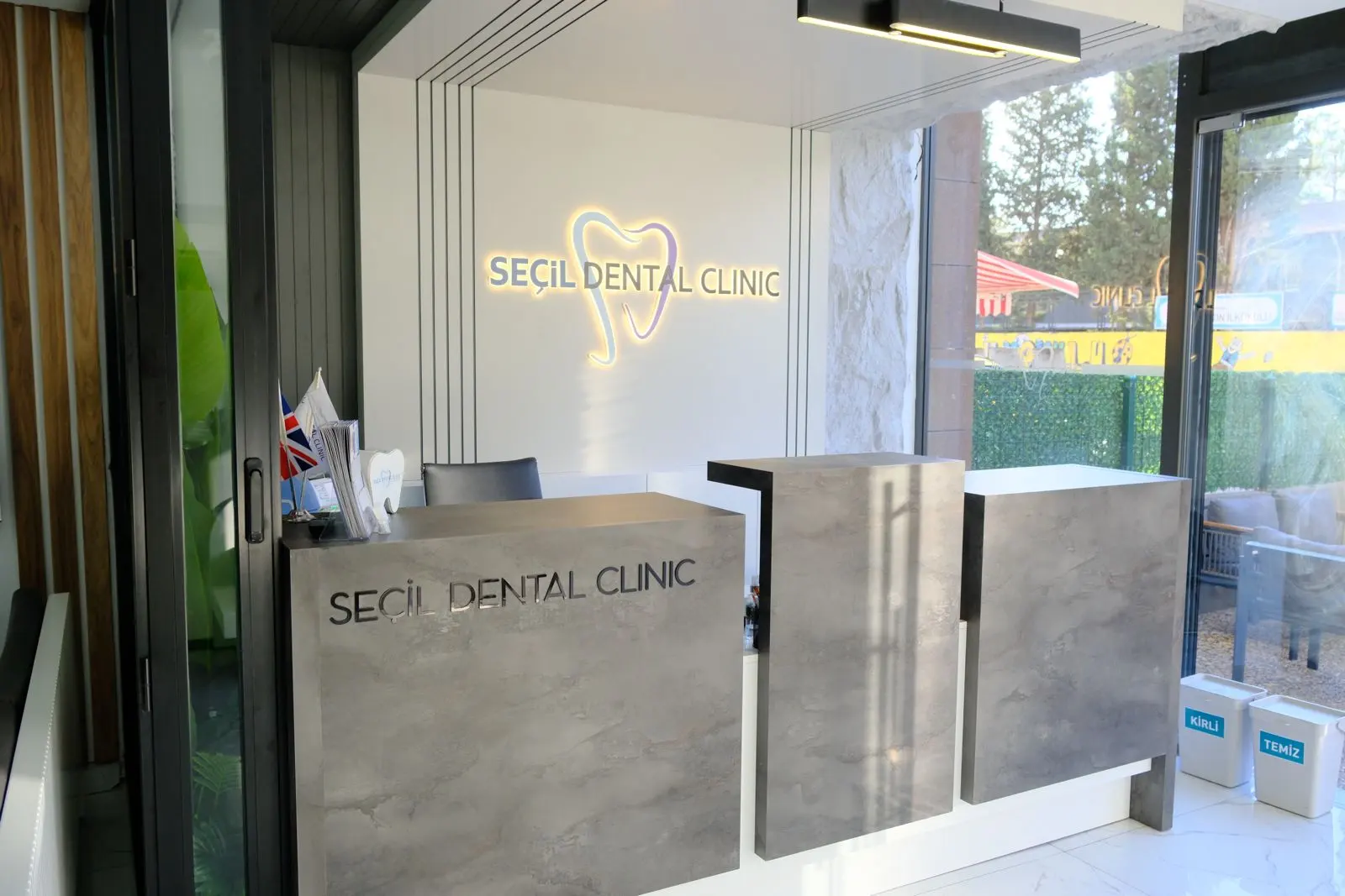 Clinic-provided photograph of Seçil Dental Clinic