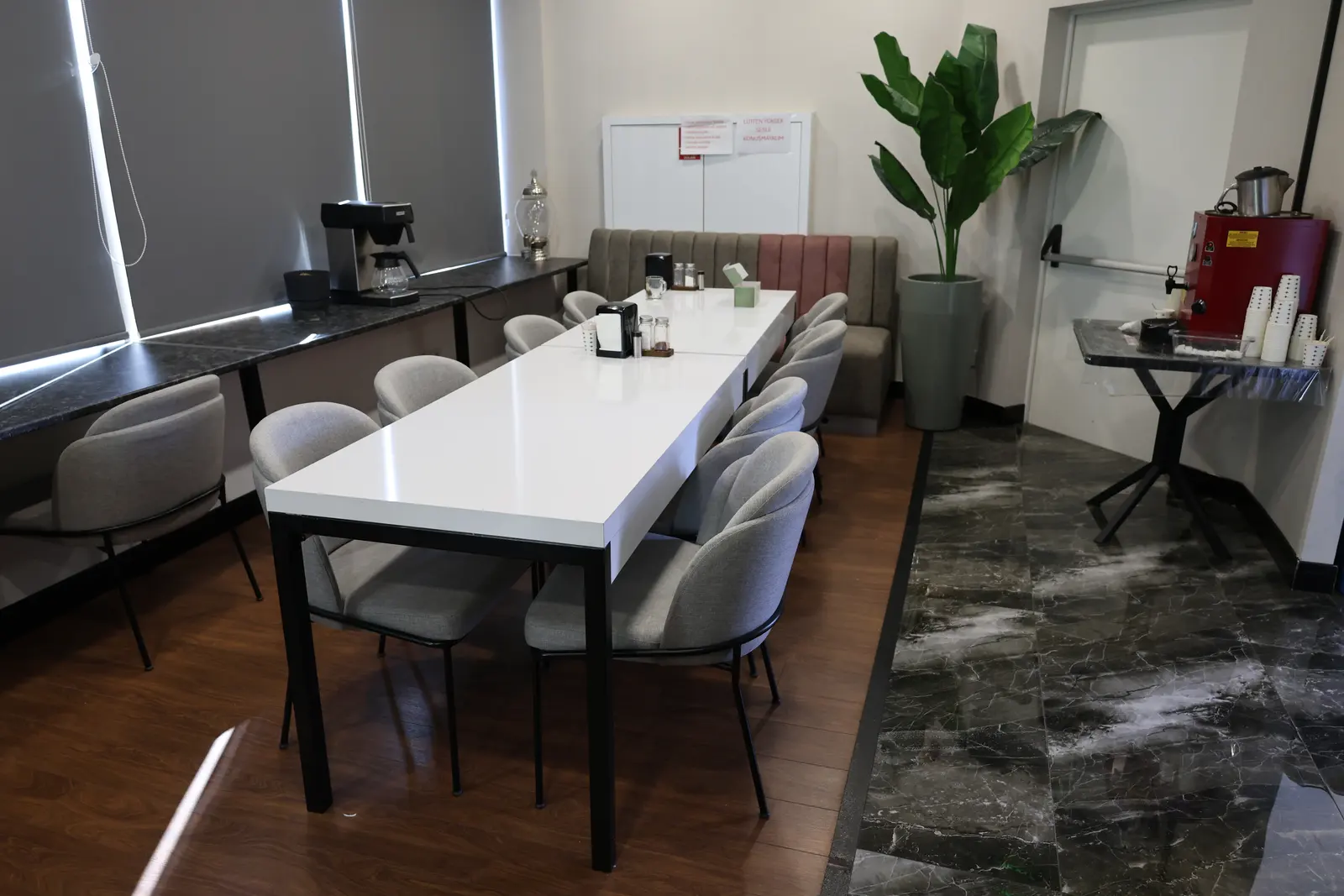 Clinic-provided photograph of Yıldızlar Clinic