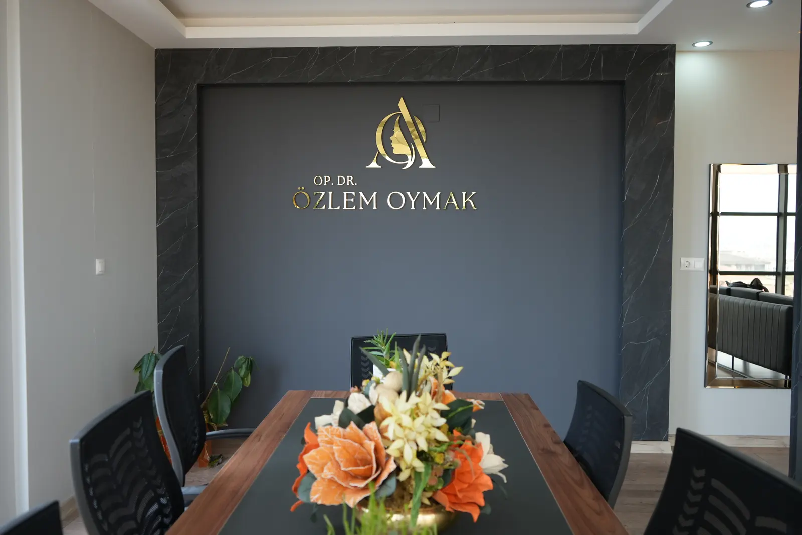 Clinic-provided photograph of Dr Özlem Oymak