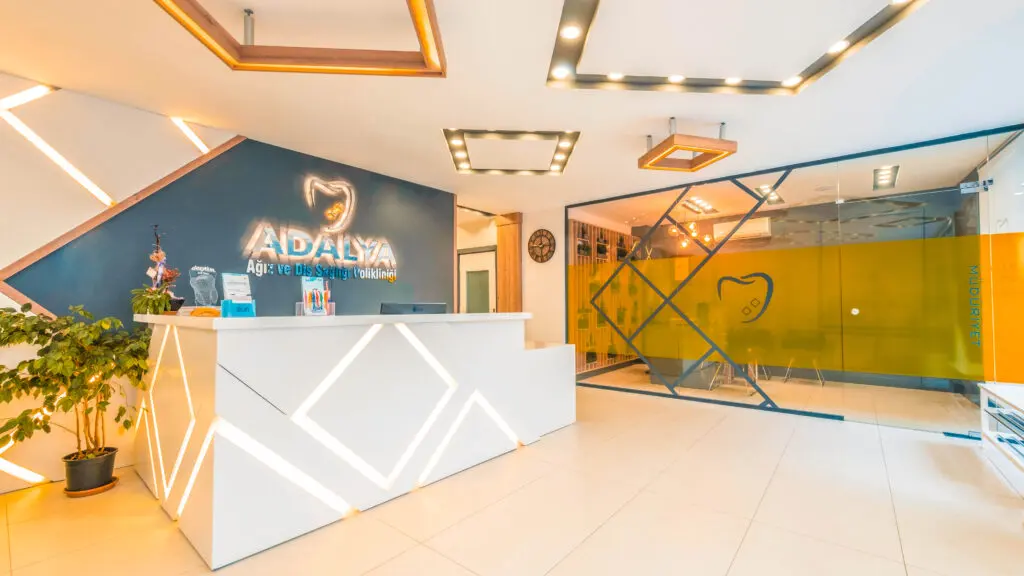 Von der Klinik bereitgestelltes Foto von Adalya Dental Clinic