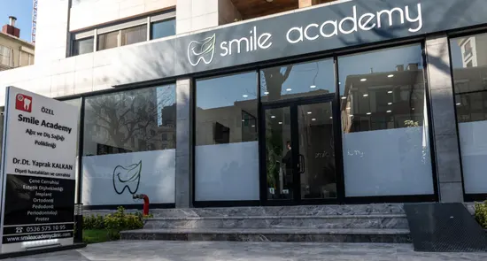 Clinic-provided photograph of Esthetic Smile Academy